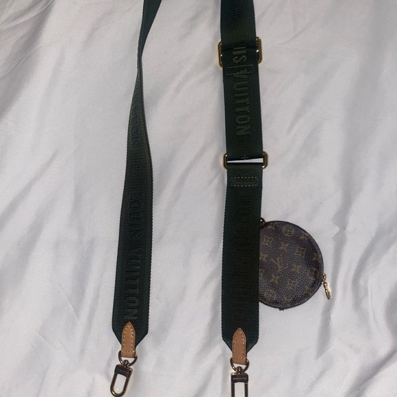 Authentic Louis Vuitton khaki nylon bandoulière - Picture 5 of 9